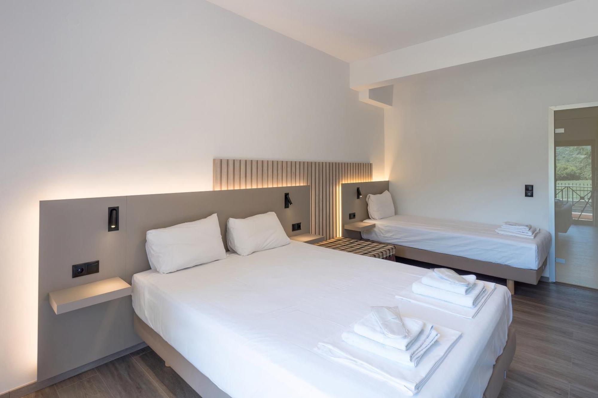 Hotel Agistro Ángistron 외부 사진