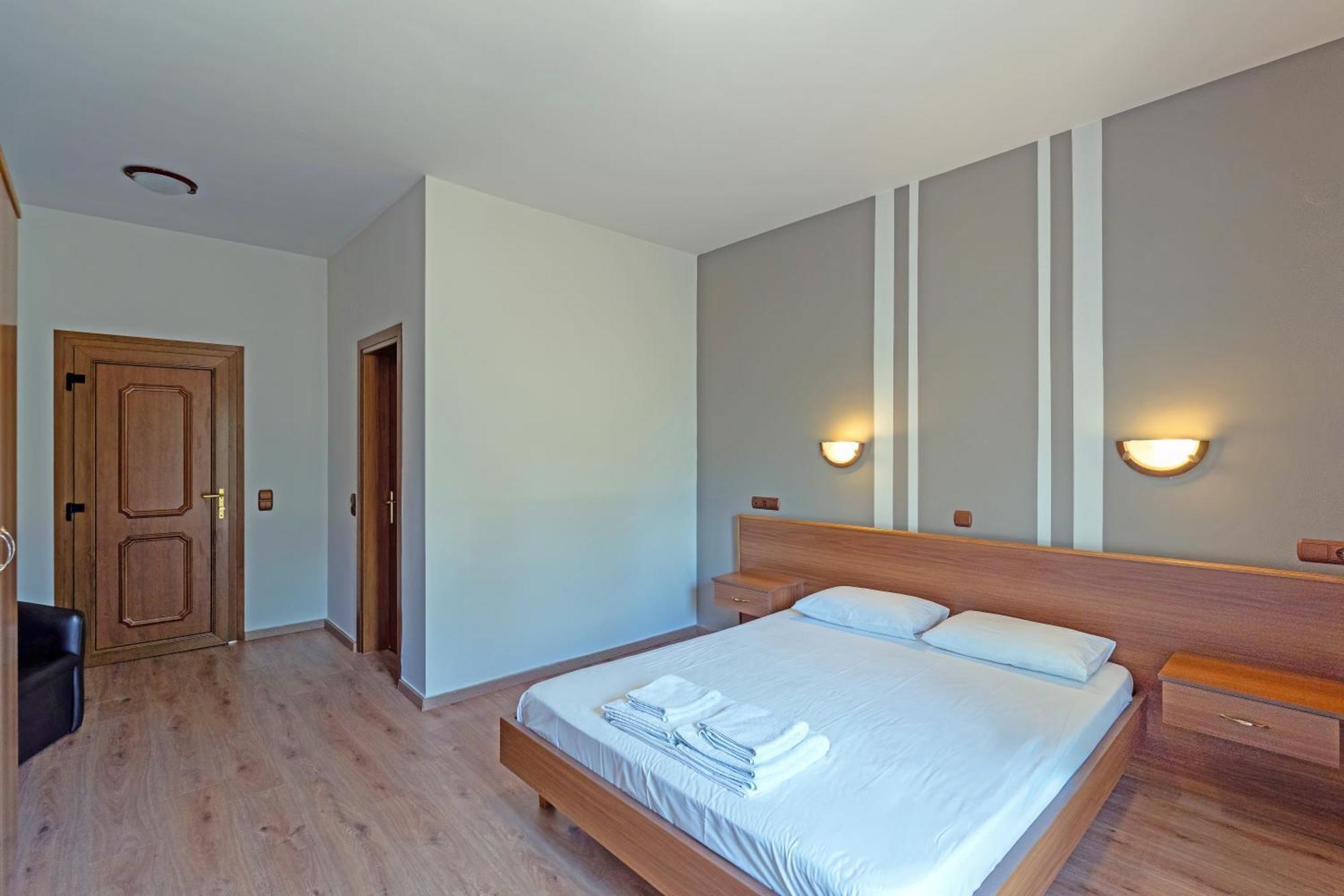 Hotel Agistro Ángistron 외부 사진