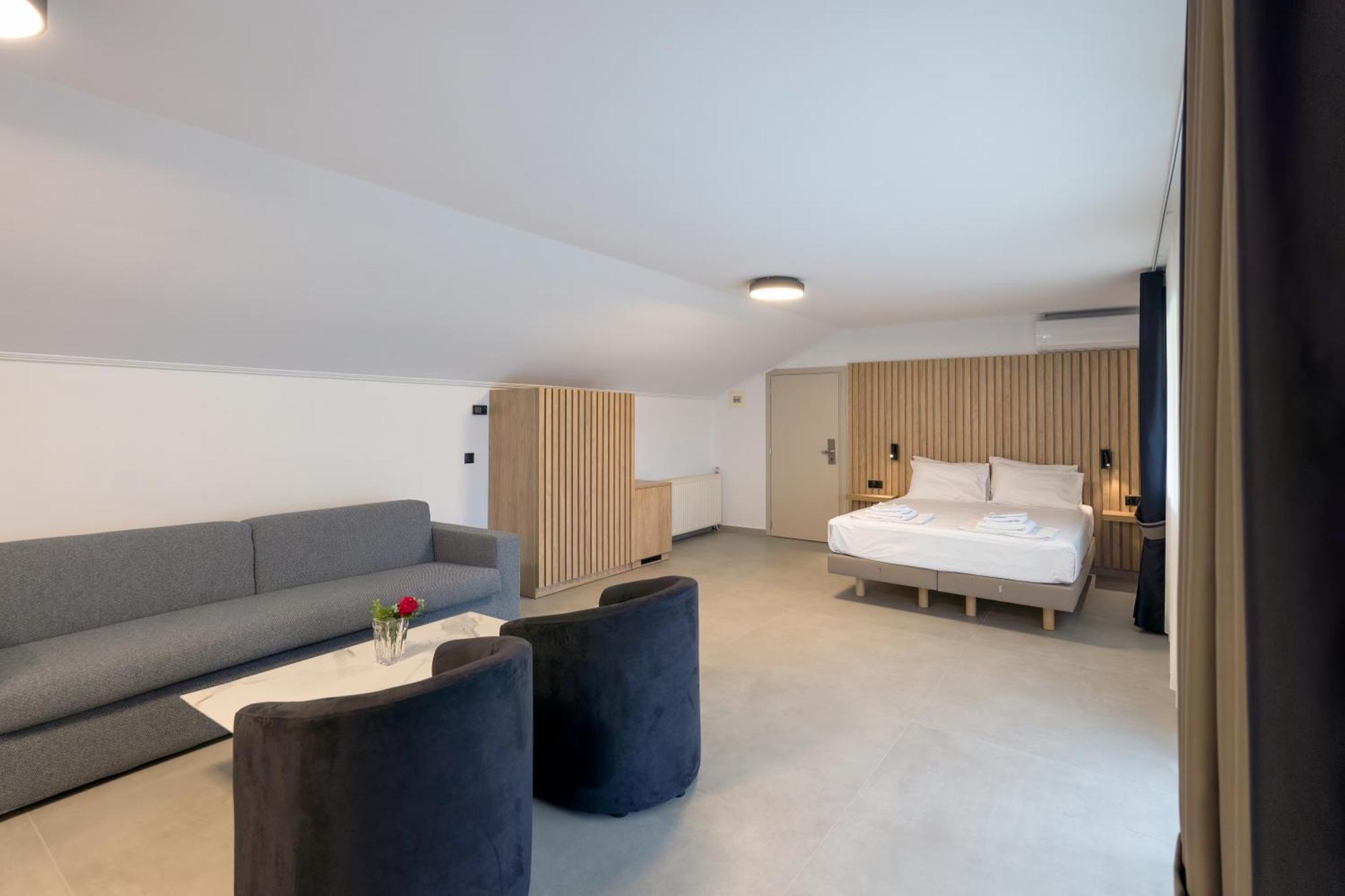 Hotel Agistro Ángistron 외부 사진